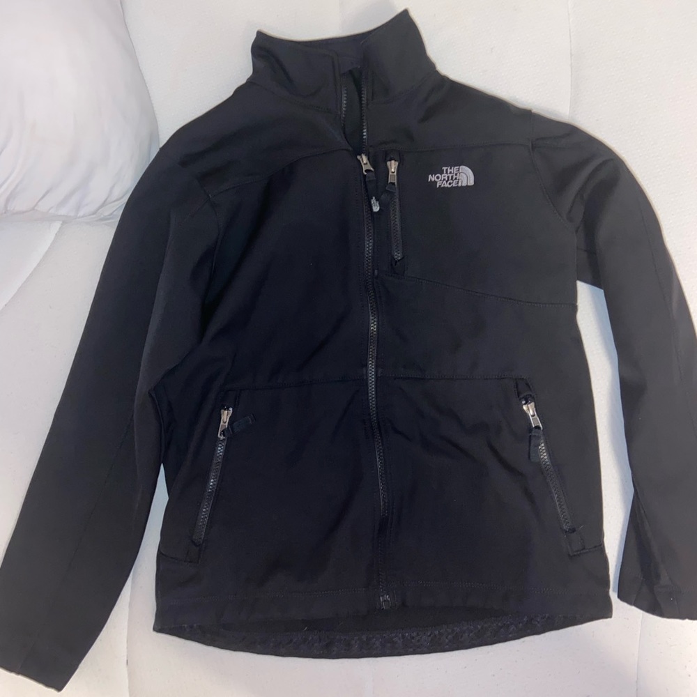 Kids large north face jacket but fits like a women’s xs